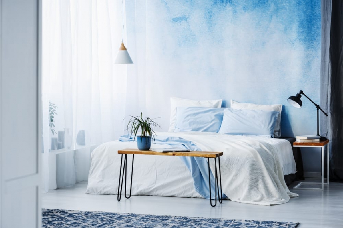 4 cách sử dụng giấy dán tường để tạo ra một phòng ngủ mới mẻ