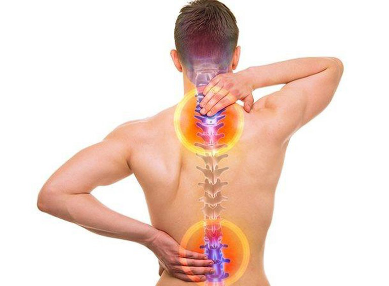 Ghế massage vật lý trị liệu giúp cải thiện cấu trúc xương sống 