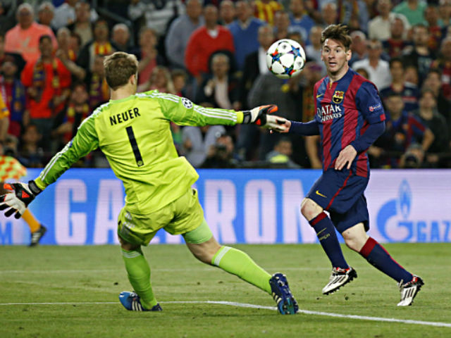 Messi: Đôi chân ma thuật, bậc thầy lốp bóng - Bóng đá
