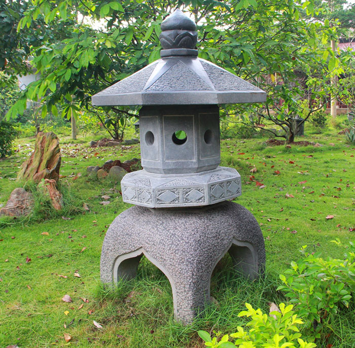 Đèn đá sân vườn Taima-ji