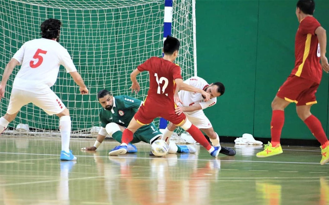 Futsal là gì? Quy định thi đấu bóng đá trong nhà cần nắm vững | ZOKO SPORT