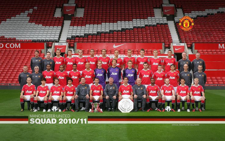 Manchester United 2010/11 Barclays Premier League squad wallpaper 2560x1600 (16:10)